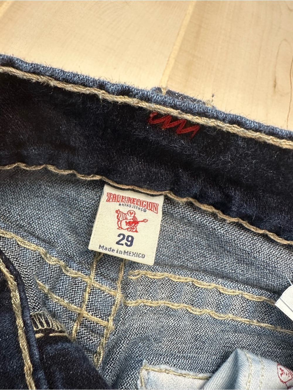 True Religion Women’s Skinny Jeans - Dark Blue with Red White Contrast Stitching - Picture 11 of 13